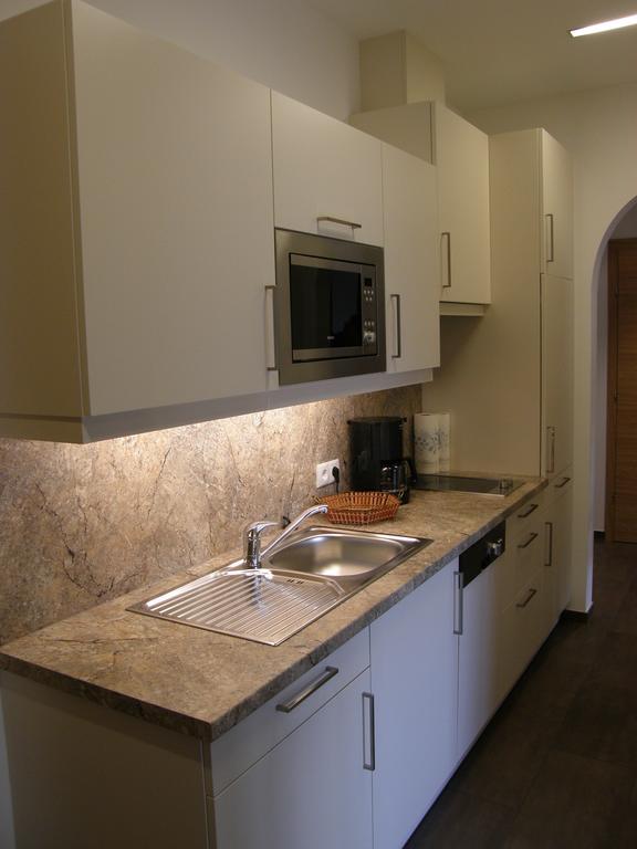 Apartments Karlhof Ίνσμπρουκ Δωμάτιο φωτογραφία