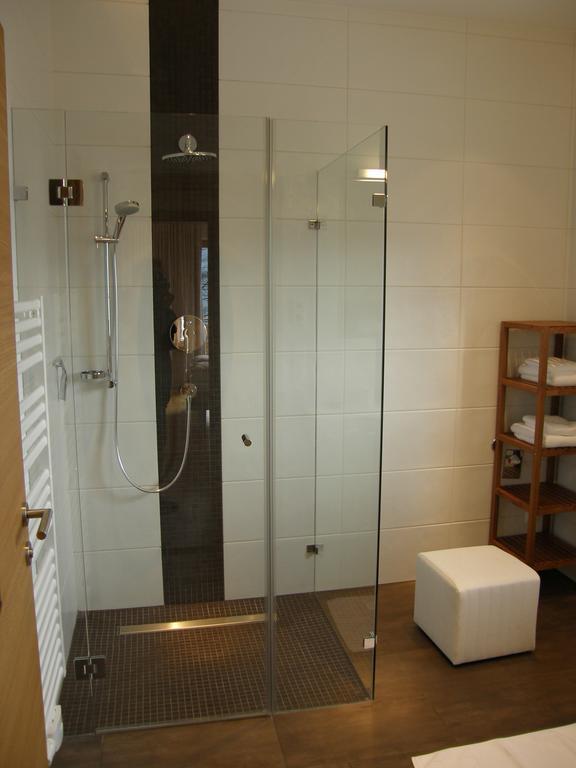 Apartments Karlhof Ίνσμπρουκ Δωμάτιο φωτογραφία
