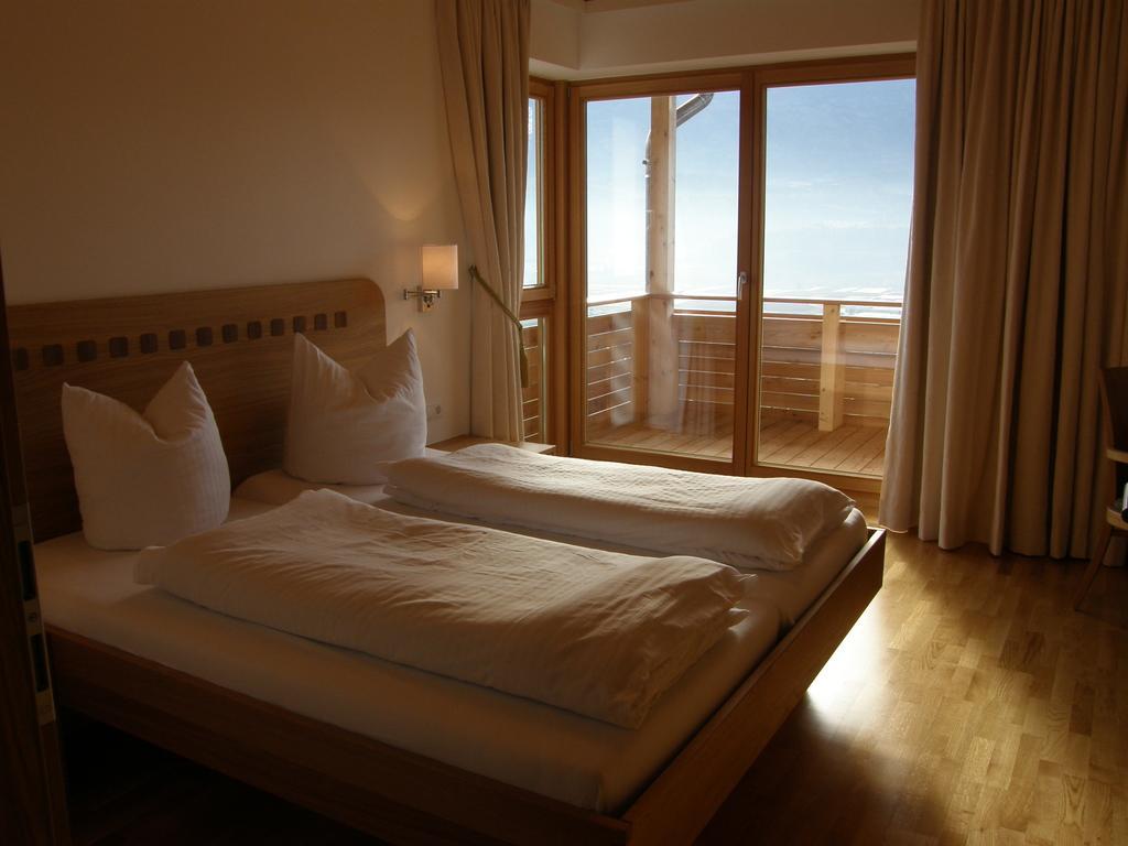 Apartments Karlhof Ίνσμπρουκ Δωμάτιο φωτογραφία